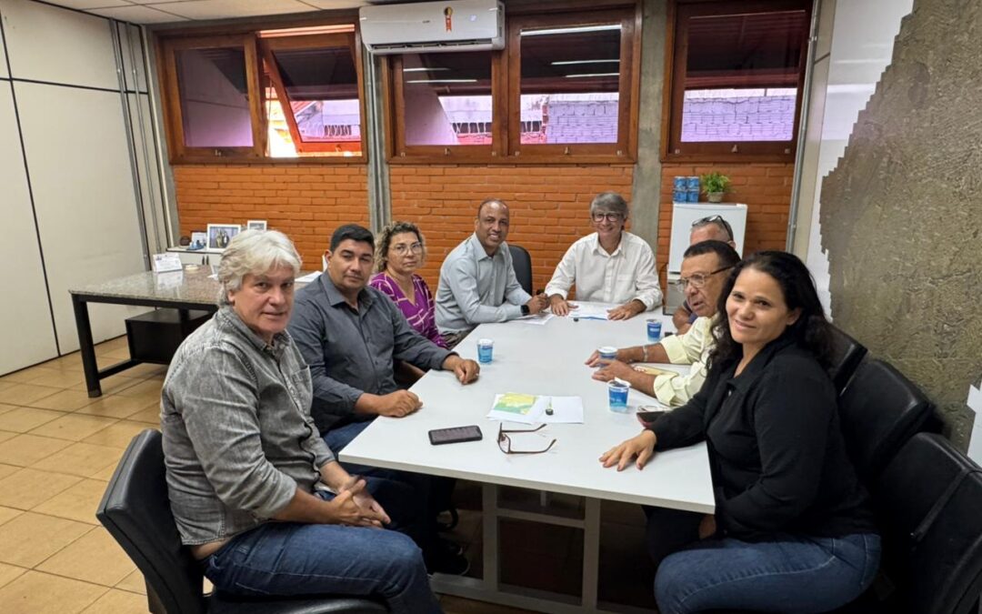 Junior Coringa articula com a SEAR e moradores do Novo Século para acelerar melhorias no bairro